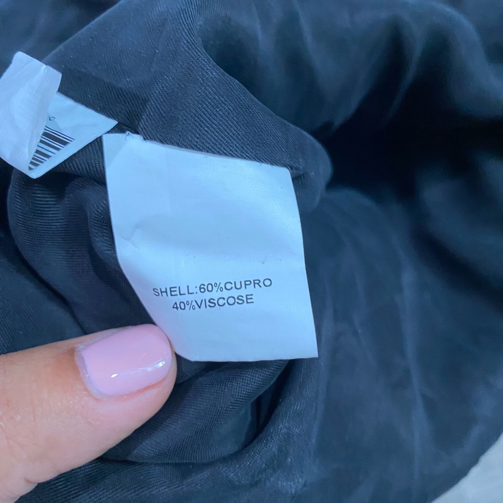 DISSH One-Shoulder Black Long Sleeve Top - Picture 9 of 9